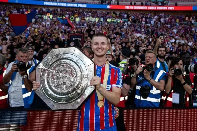 曼联筹划6000万镑豪购水晶宫新星 中场双将或同步离队