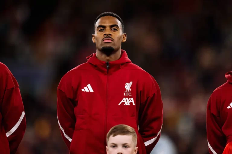 萨拉赫转会风云：利物浦的未来与皇马的雄心